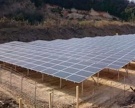 Sistem pemasangan panel solar tanah